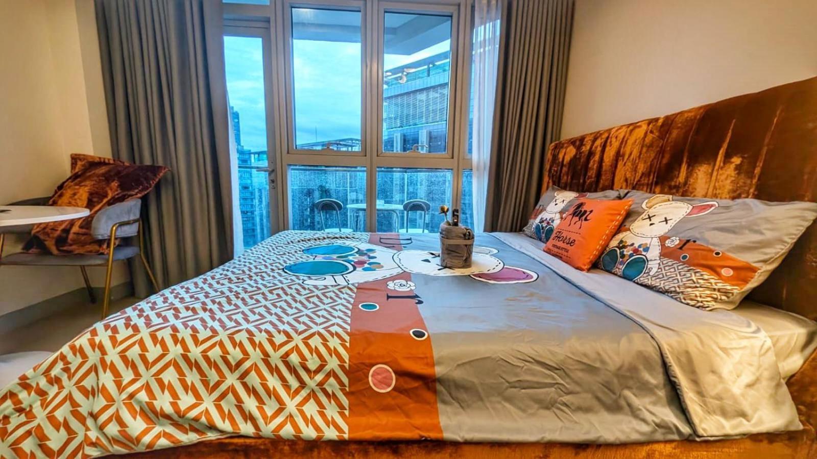 Eg Private House -Bgc Uptown Apart otel Taguig Dış mekan fotoğraf