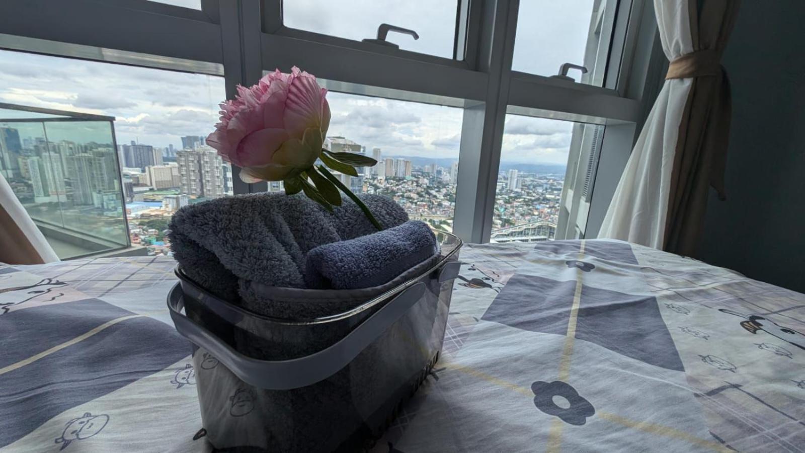 Eg Private House -Bgc Uptown Apart otel Taguig Dış mekan fotoğraf