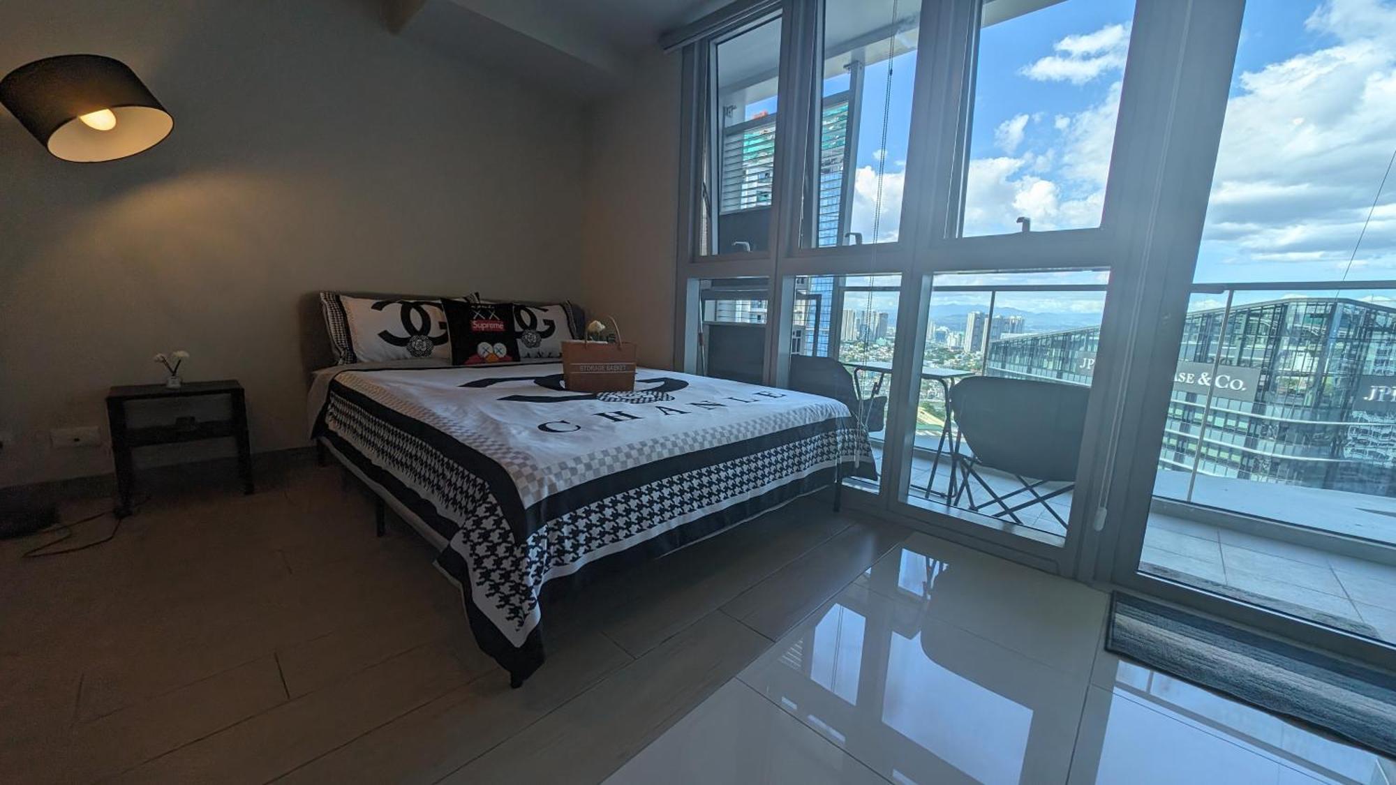Eg Private House -Bgc Uptown Apart otel Taguig Dış mekan fotoğraf